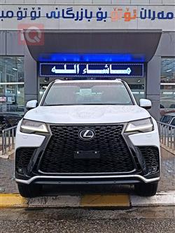 لێکزس LX